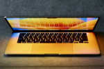 アップル新型「MacBook Air」触ればわかる大きな魅力