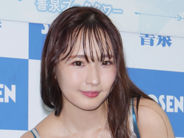 「リアルな元カノを楽しんで！」 金髪ギャルや女子大生で魅せる、藤田あずさの1st写真集 週刊アスキー