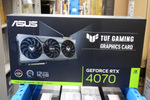 セミファンレス＆3連ファンのGeForce RTX 4070がASUSから登場
