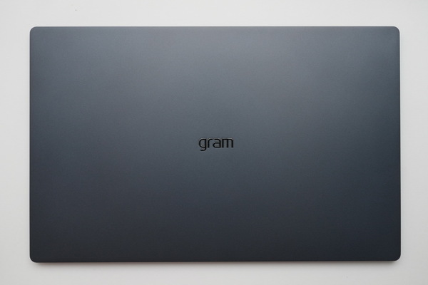 LG gram 超軽量モバイルノートPC