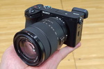 ソニーが新AIチップ搭載のミラーレスカメラ「α6700」発表
