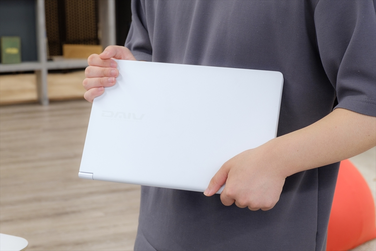 現役学生に好印象！ 17万円台でCore i7＆RTX 3050搭載な高コスパクリエイティブノートPC