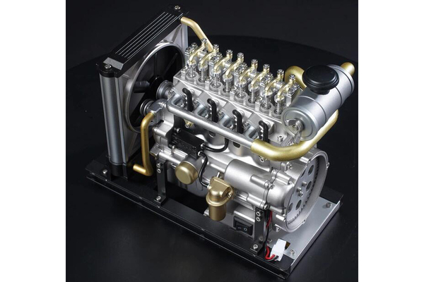 とことんリアルにこだわりました 完成後させればモーターで実物同様に