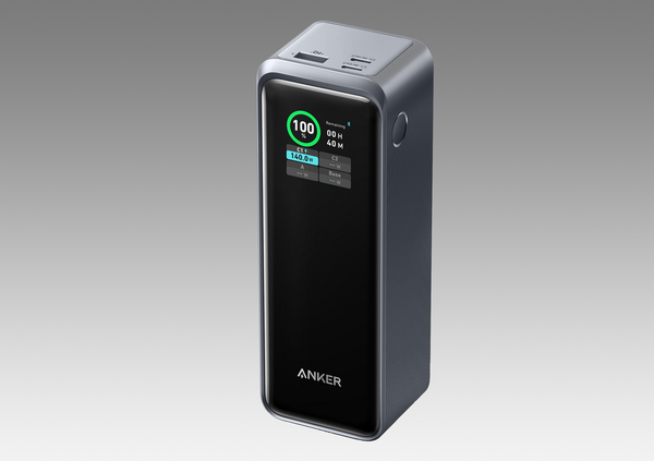 “Ankerが充電情報を表示するモバイルバッテリーとACアダプターの最上位「Anker