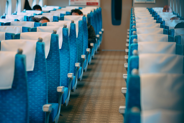 東海道新幹線、ワゴン販売終了へ グリーン車のみモバイルオーダー対応