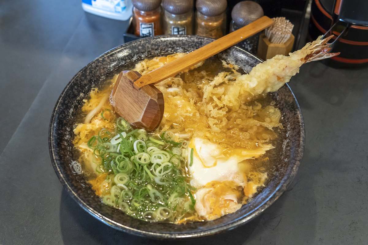 【今月の自作PCレシピ・大阪編】優しい発光のゲーミングPC&大阪らしい紫色のPC