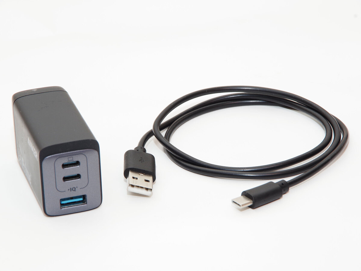 USB-A端子とLightningケーブルの組み合わせ