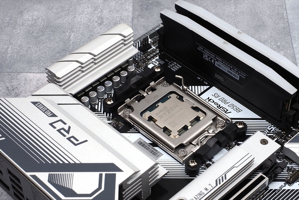 AGESAのアップデートでOCメモリーの動作制限が改善！ ASRock「B650 Pro