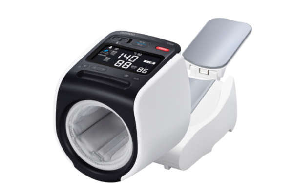 オムロン、腕を入れるだけで簡単に血圧が測れる通信機能付き血圧計を発売