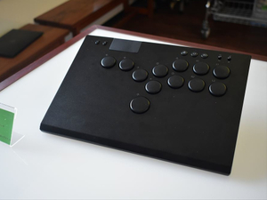 薄すぎるレバーレスアケコン「Razer Kitsune」も！Razer新製品を試してきた