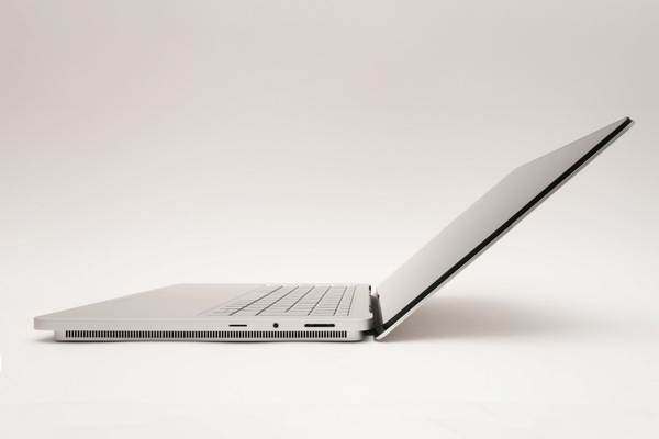 「Surface laptop　Studio 2」