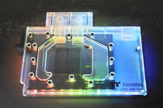 ASCII.jp：GeForce RTX 4080/4090用のウォーターブロックがThermaltake