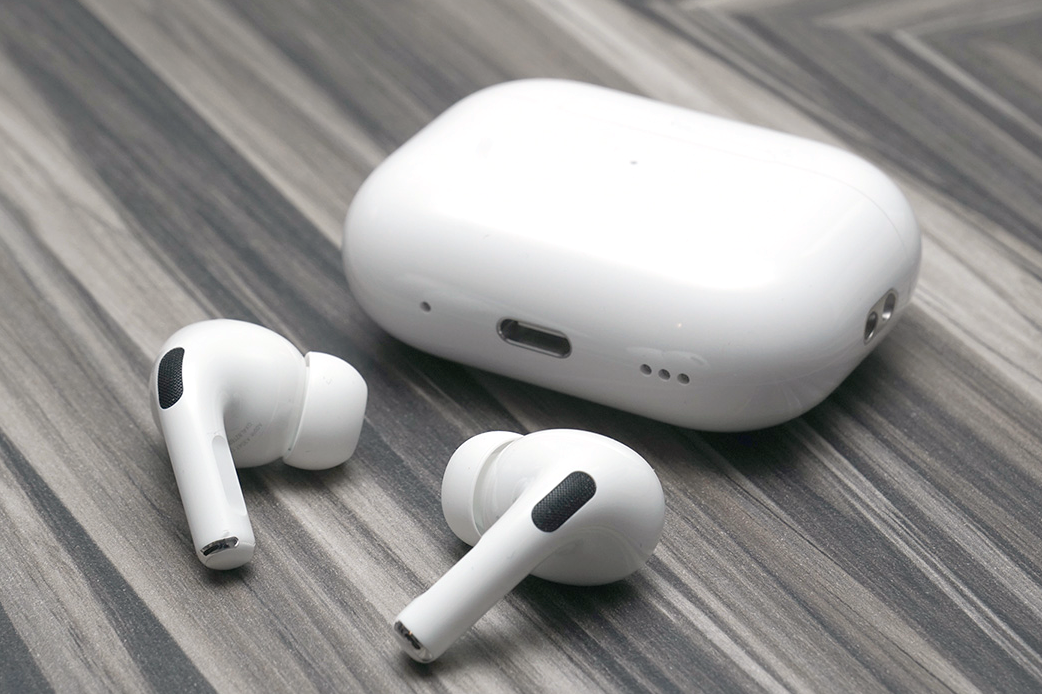 ASCII.jp：【レビュー】新AirPods Pro、USB-C対応で変わること・変わら ...