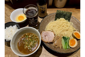 クラフトビールと極上つけ麺が生み出す笑顔の空間。渋谷の隠れ家的名店「麺屋ぬかじ」でラ飲み！ クッキング！