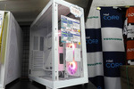ピラーレスデザインのフルタワーPCケース「CH780」がDeepcoolからデビュー