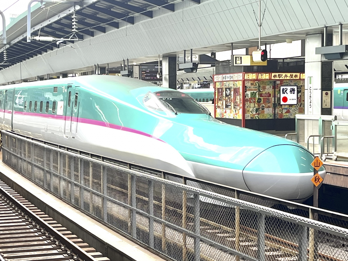 E5系新幹線電車