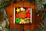 モンテローザ、「クレメ」デザインのクリスマスクッキー缶