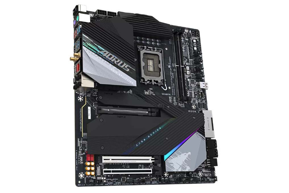 ASCII.jp：DDR5スロットが2本のOC向けZ790マザーがGIGABYTEから登場