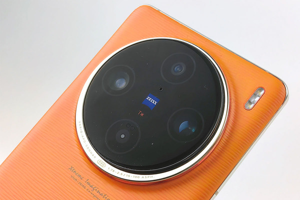 100倍望遠も夜景も実用的な「vivo X100 Pro」は2023年最強の