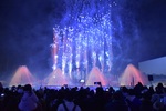 よみうりランド「800発の花火＆大迫力噴水ショー」開催