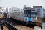 横浜市営地下鉄全40駅でカードやスマホのタッチ決済乗車が可能に