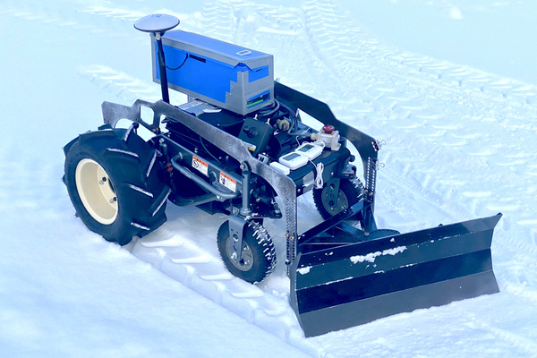 地域の除雪課題を解決する「除雪ドローンver.2プロトタイプ」実証実験を実施