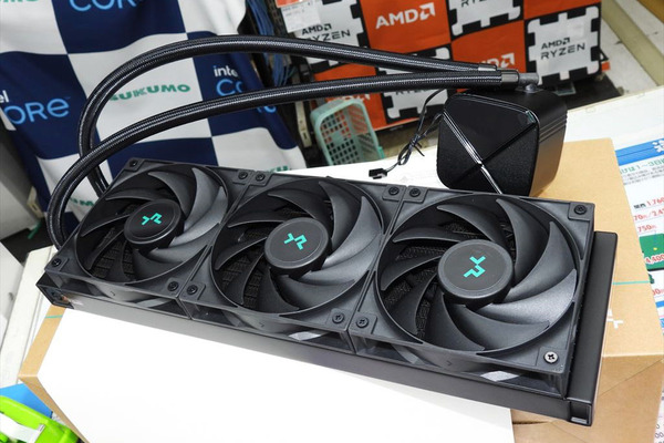 黒で統一された発光しない水冷ユニット「LS-S ZERO DARK」 - 週刊アスキー