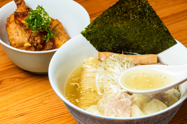 淡麗系の名店「アメノオト」が栃木LOVEなワンタンメンを創作！ブランド地鶏の力強いスープに心満たされる！