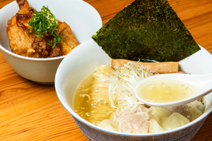 淡麗系の名店「アメノオト」が栃木LOVEなワンタンメンを創作！ブランド地鶏の力強いスープに心満たされる！ クッキング！