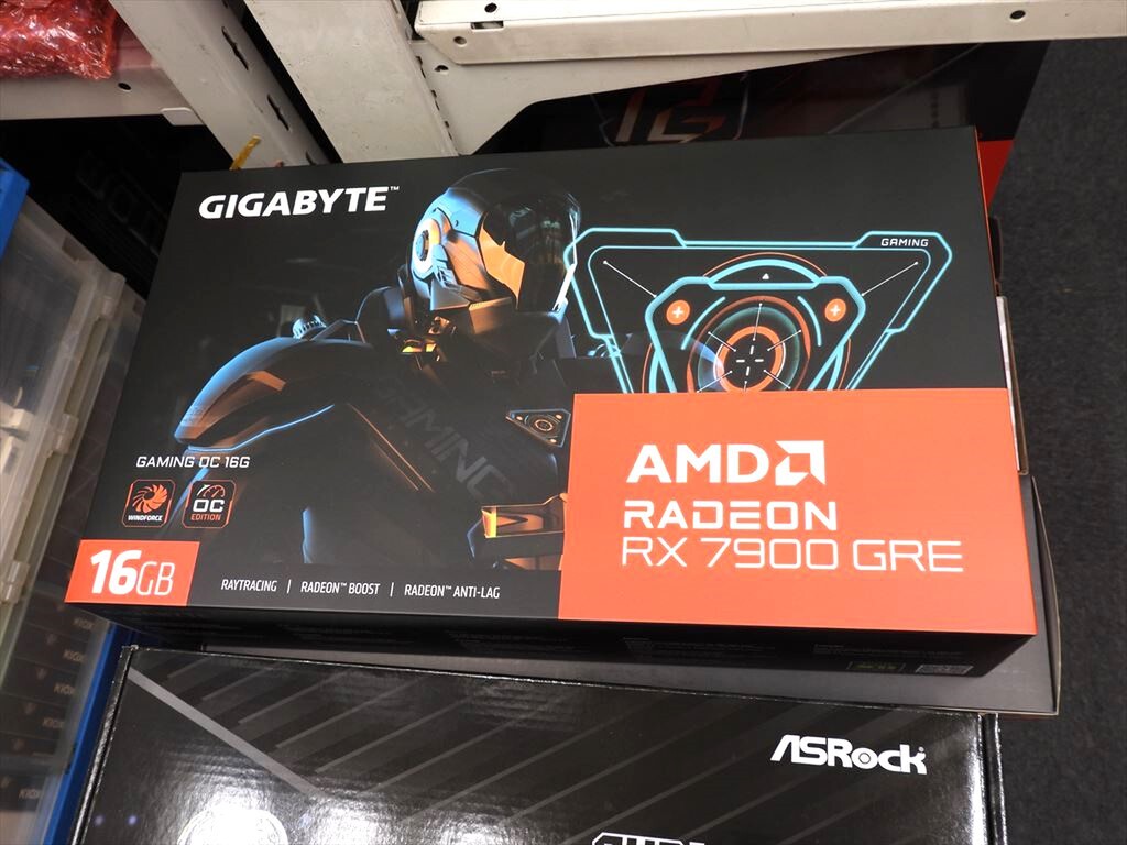 「Radeon RX 7900 GRE」を搭載したビデオカードの販売がスタート