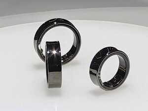 ウワサの指輪型デバイスも実機展示！ Galaxy Ringに折り曲がるディスプレーも見られたMWCのサムスンブース