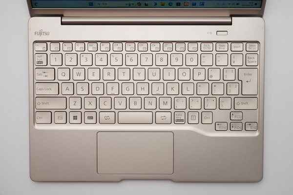 「LIFEBOOK CH75/H3」実機レビュー