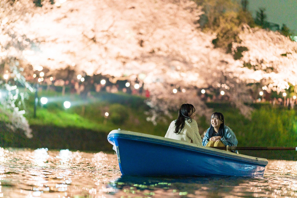 水上から眺める都内屈指の桜の名所　千鳥ヶ淵ボート乗船券が付いたホテルニューオータニ（東京）「桜舟プラン」