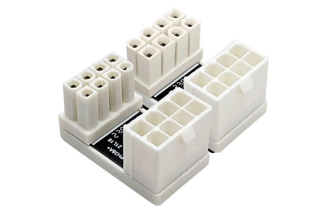 ASCII.jp：ビデオカードの8ピンコネクターの向きを180度変えるアダプター