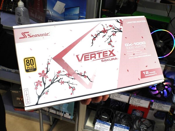 桜柄がデザインされたSeasonicの電源Special Edition Sakuraが発売