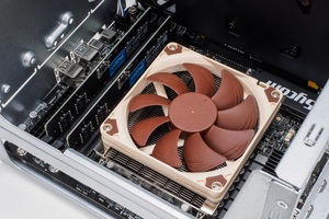 容積8Lの小型PCでRyzen 5 8600G＆GeForce RTX 4060を運用、温度と性能は大丈夫？