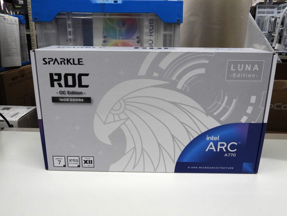 白色もあるSPARKLEのArc A770搭載カードが2モデル発売