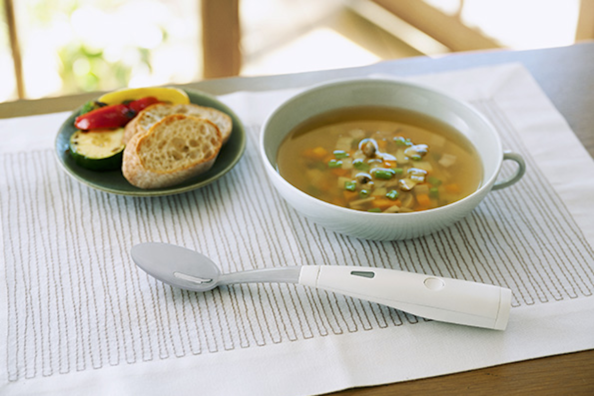 KIRIN エレキソルト 減塩感覚 スプーン 電気の力で減塩食品の塩味やうま味を増強する減塩サポート食器