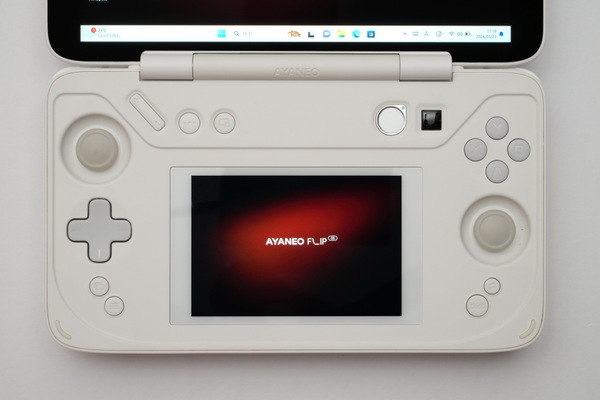 「AYANEO FLIP DS」実機レビュー