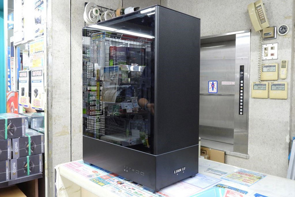 自作PCの構造改革！ フロントにビデオカードを搭載するPCケースが爆誕