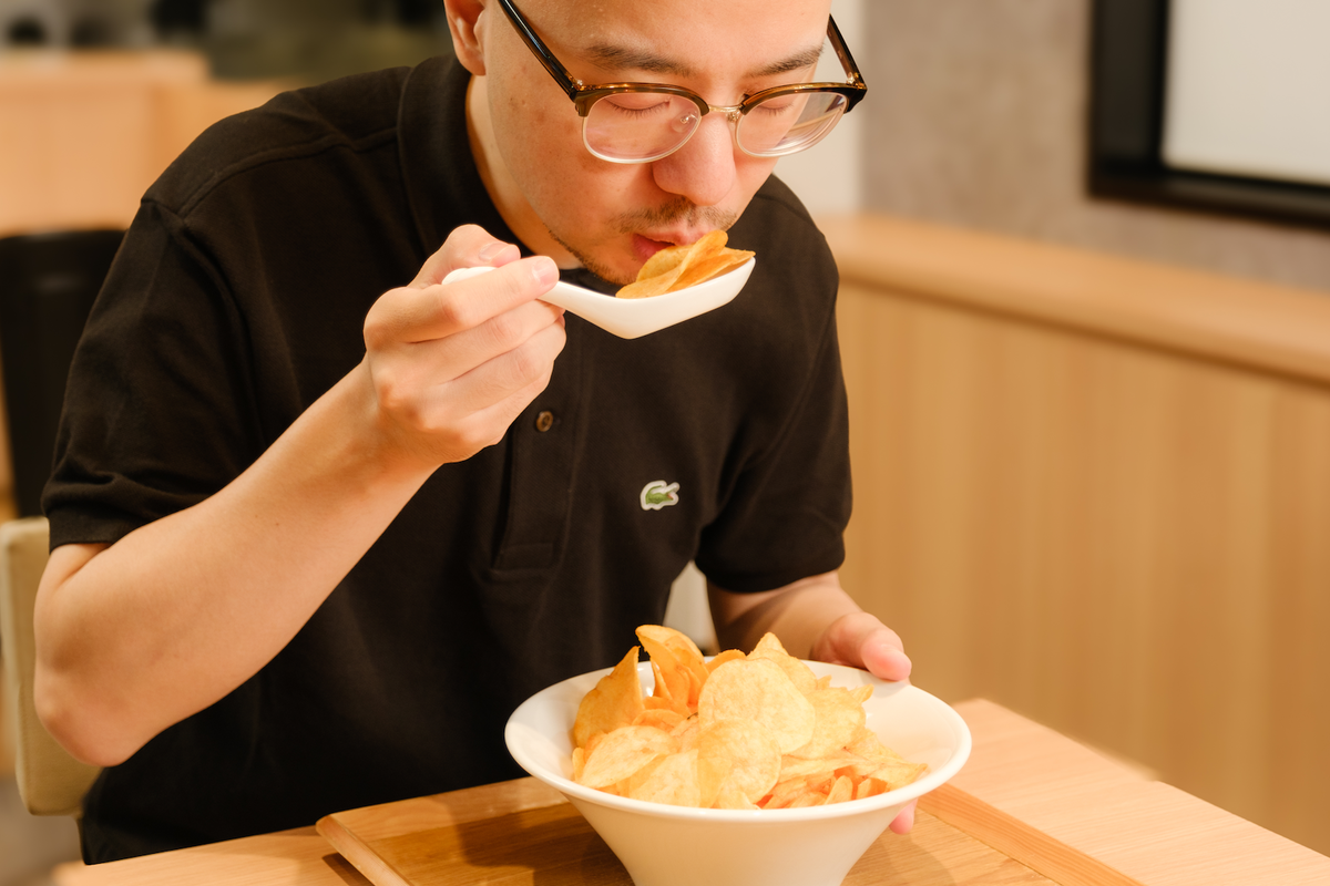 ポテトチップス濃厚キング 旨辛ゴッドチリ味