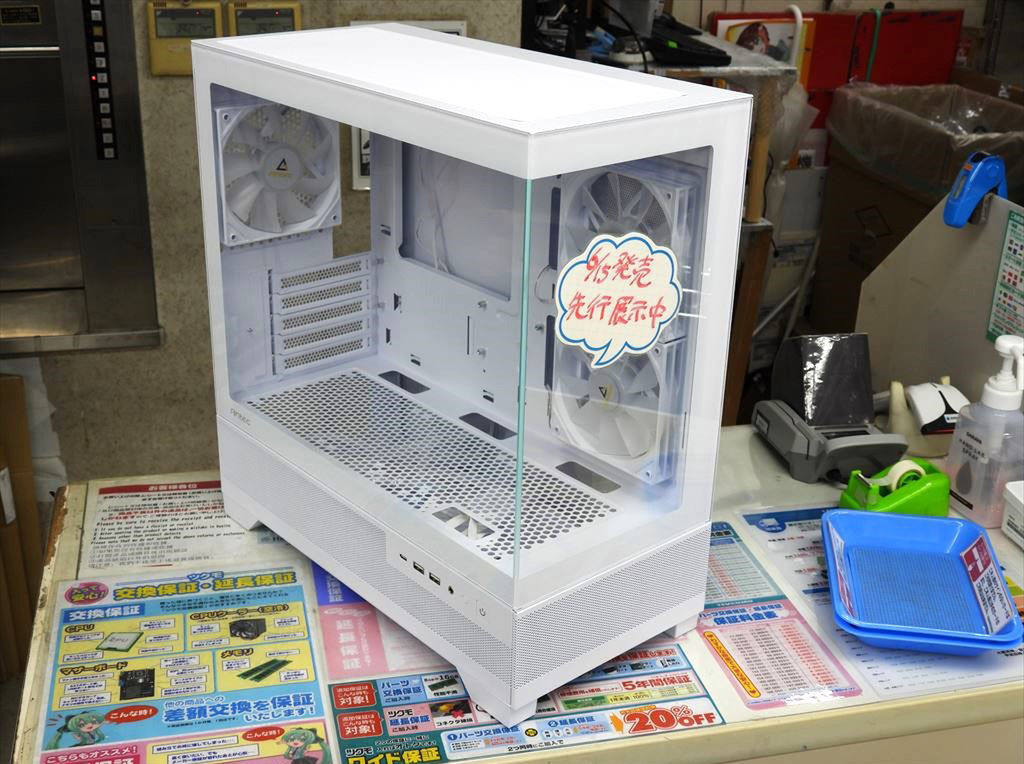 ASCII.jp：人気のピラーレスが9980円！ Antecの格安Micro ATXケース