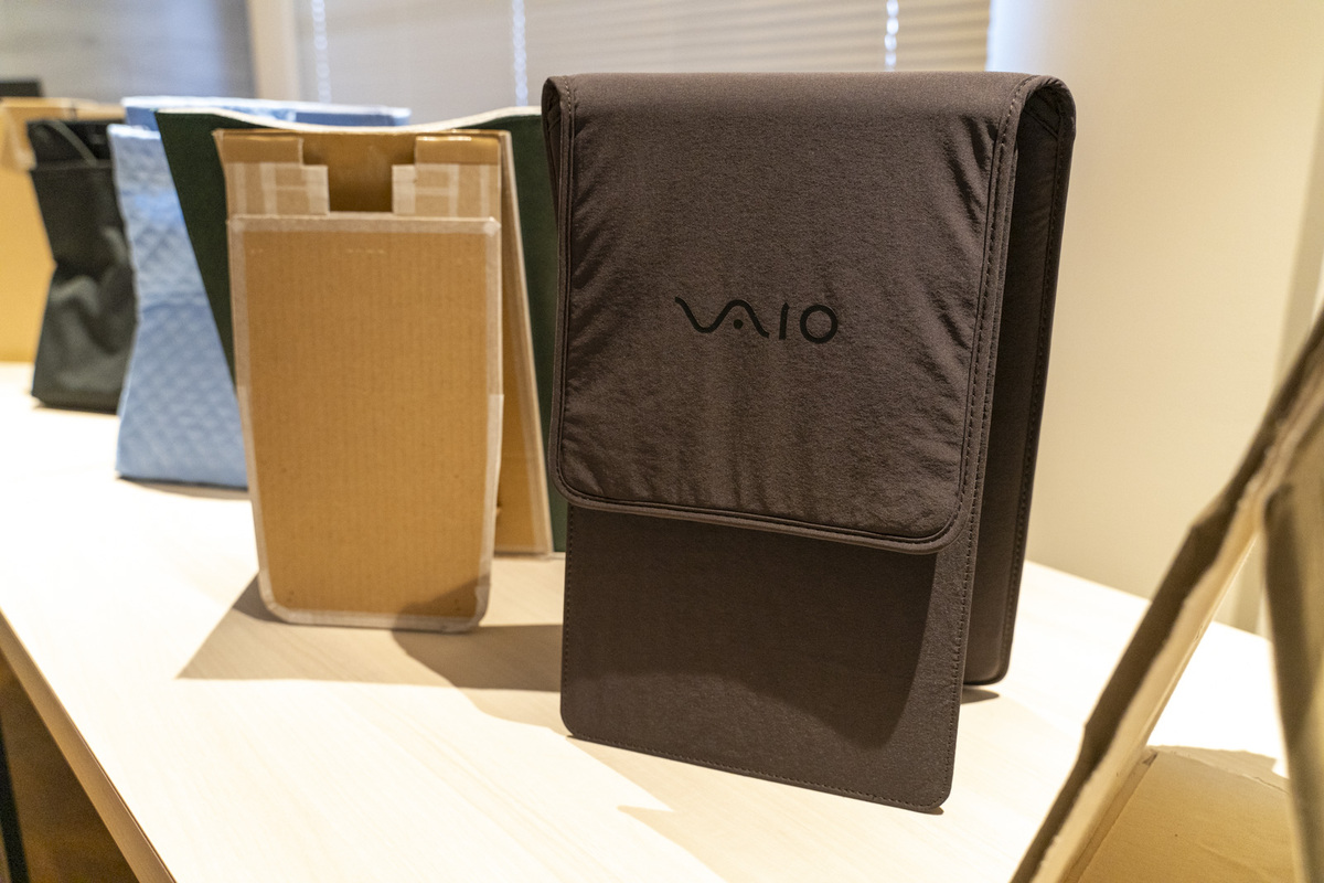 VAIO Vision+ 14