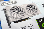 長さ227.2mmとコンパクトで白いGeForce RTX 4070 SUPERがASUSから発売