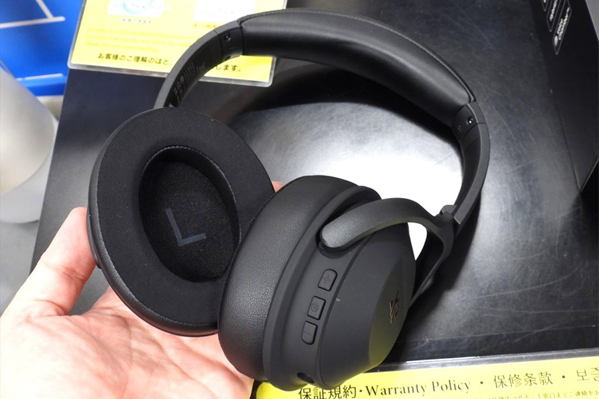 ASCII.jp：ノイズキャンセリングを備える高性能＆多機能ヘッドホン