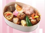 レンジでチンしてほかほかのわっぱ飯。 選べる「鶏三昧」と「穴子づくし」、迷ったら両方いっとけ！