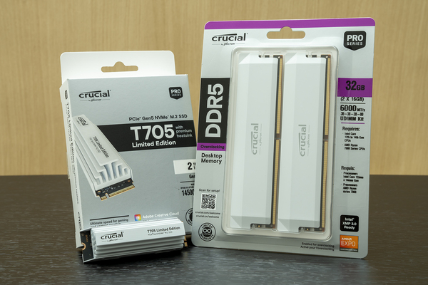 白いPCに合うのはLED付きメモリーだけじゃない！ 純白のメモリーもいい