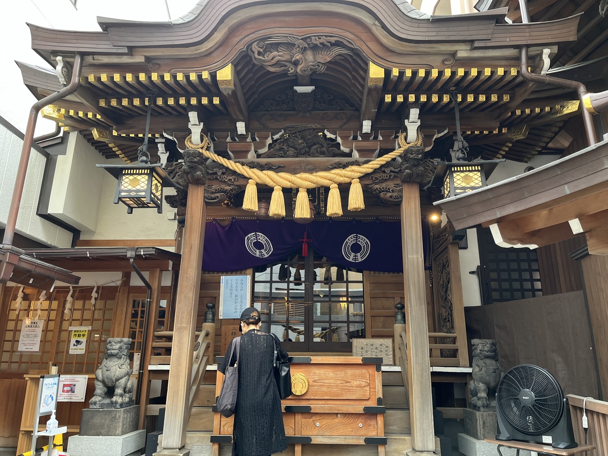 小網神社の本殿