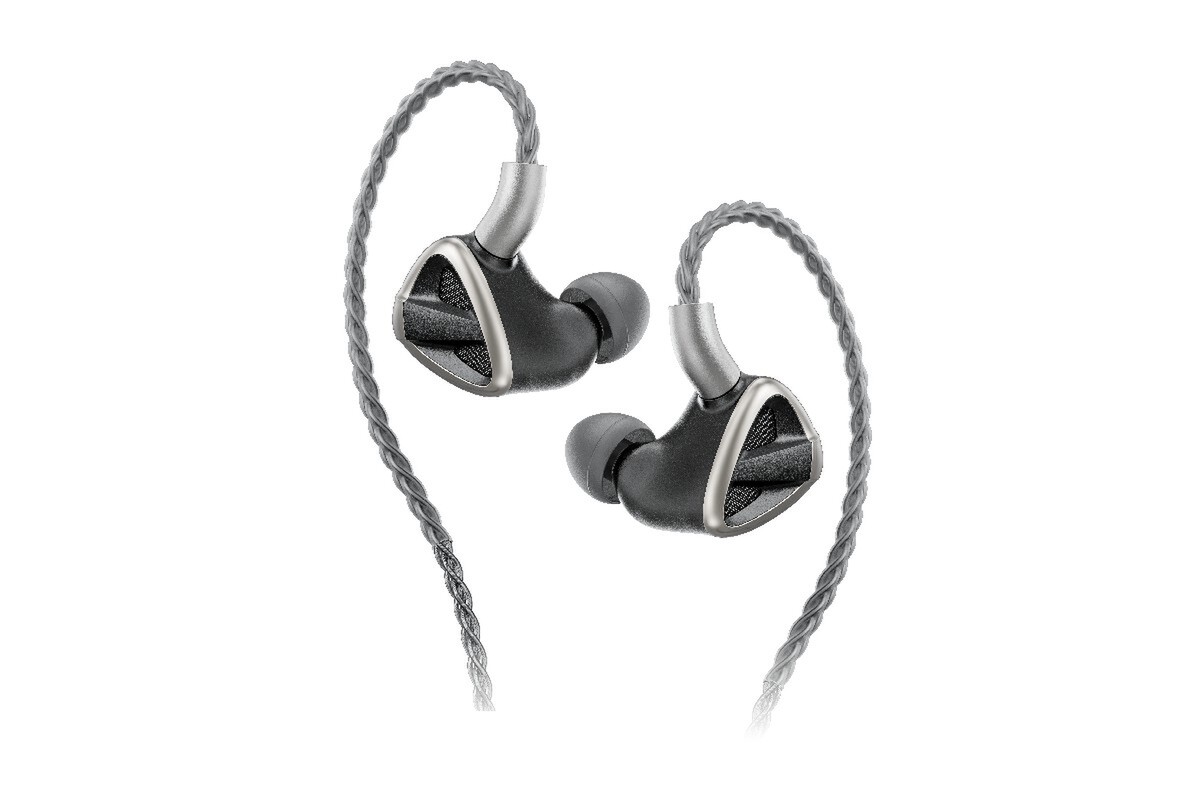 ASCII.jp：FIIO、8ドライバーを搭載するハイブリッドイヤホン「FH19」