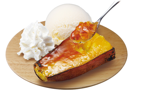 ひんやり焼き芋ブリュレ　バニラアイス添え